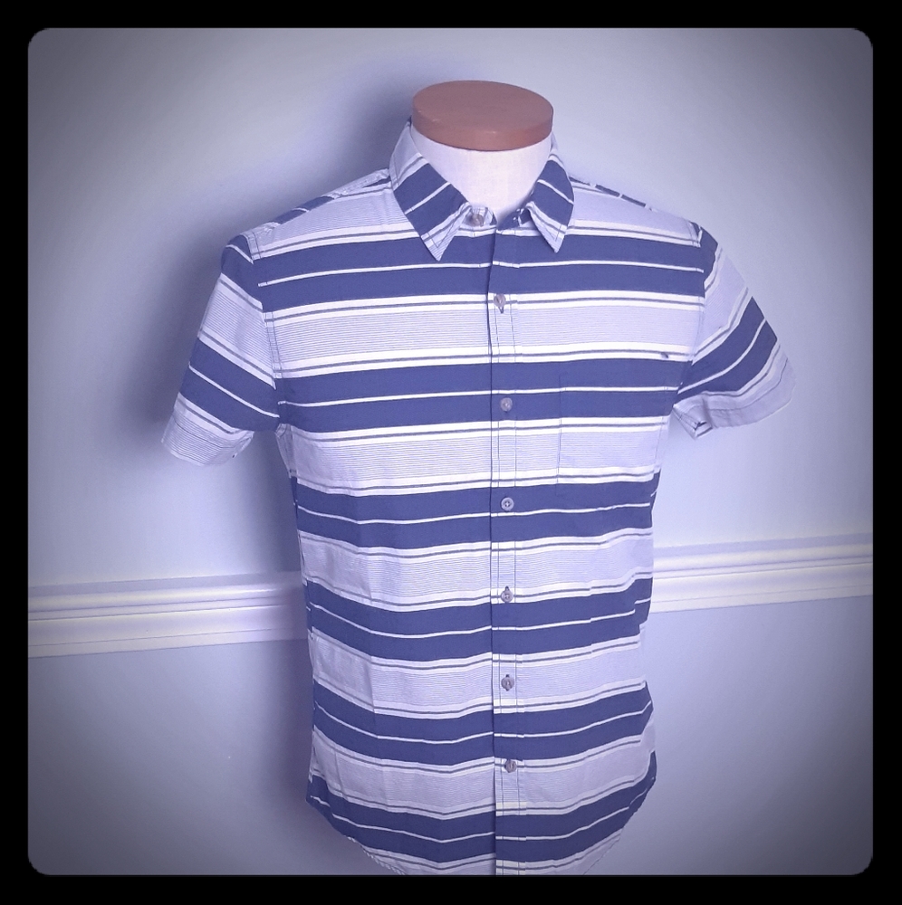 Mens button up T-shirt